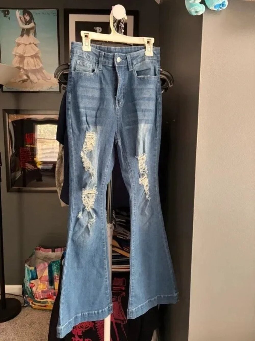 Y2K Distressed High Waisted Flare Jeans Size Small